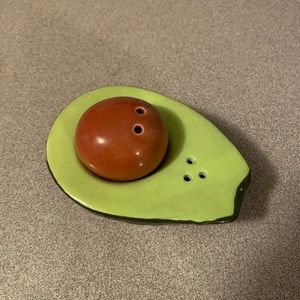 2/$10 🥑 avocado 🥑 salt & pepper shakers